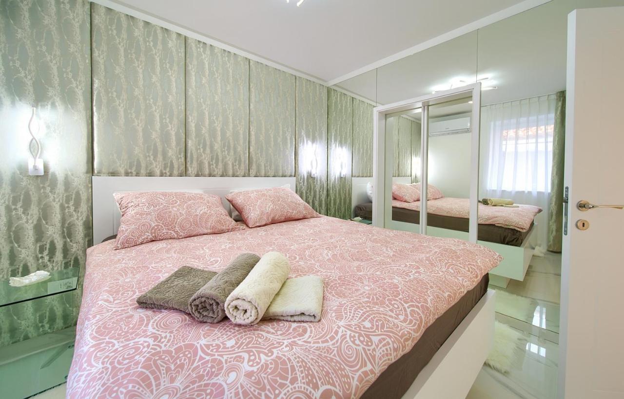 Appartement Casa Aurelia - Aurelia Design à Krk Town Extérieur photo